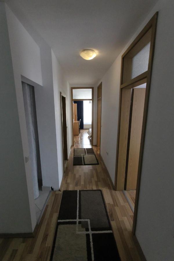 Kasumi Apartment Приштина Екстер'єр фото