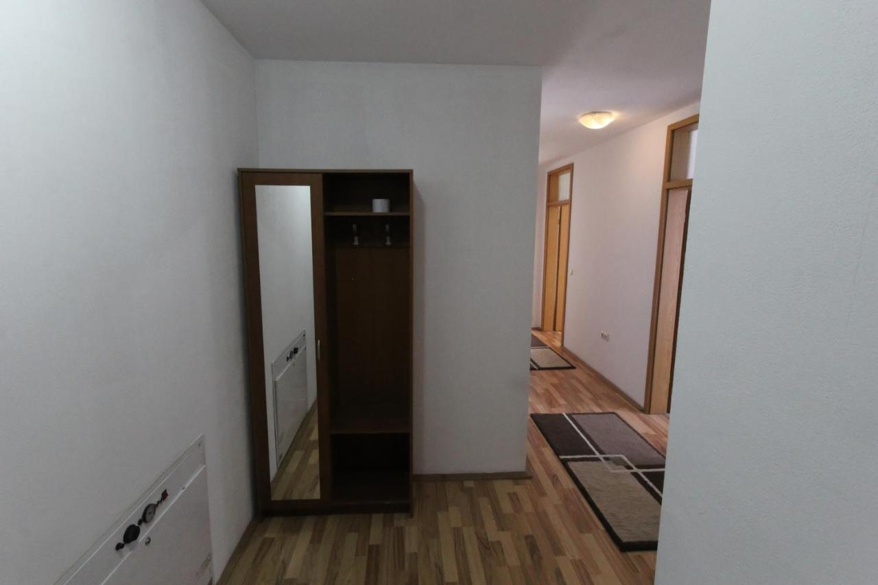 Kasumi Apartment Приштина Екстер'єр фото