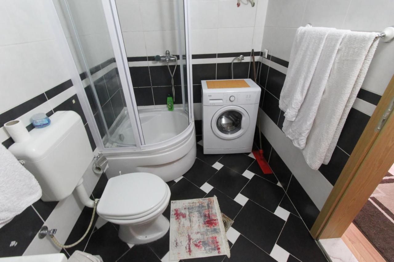 Kasumi Apartment Приштина Екстер'єр фото